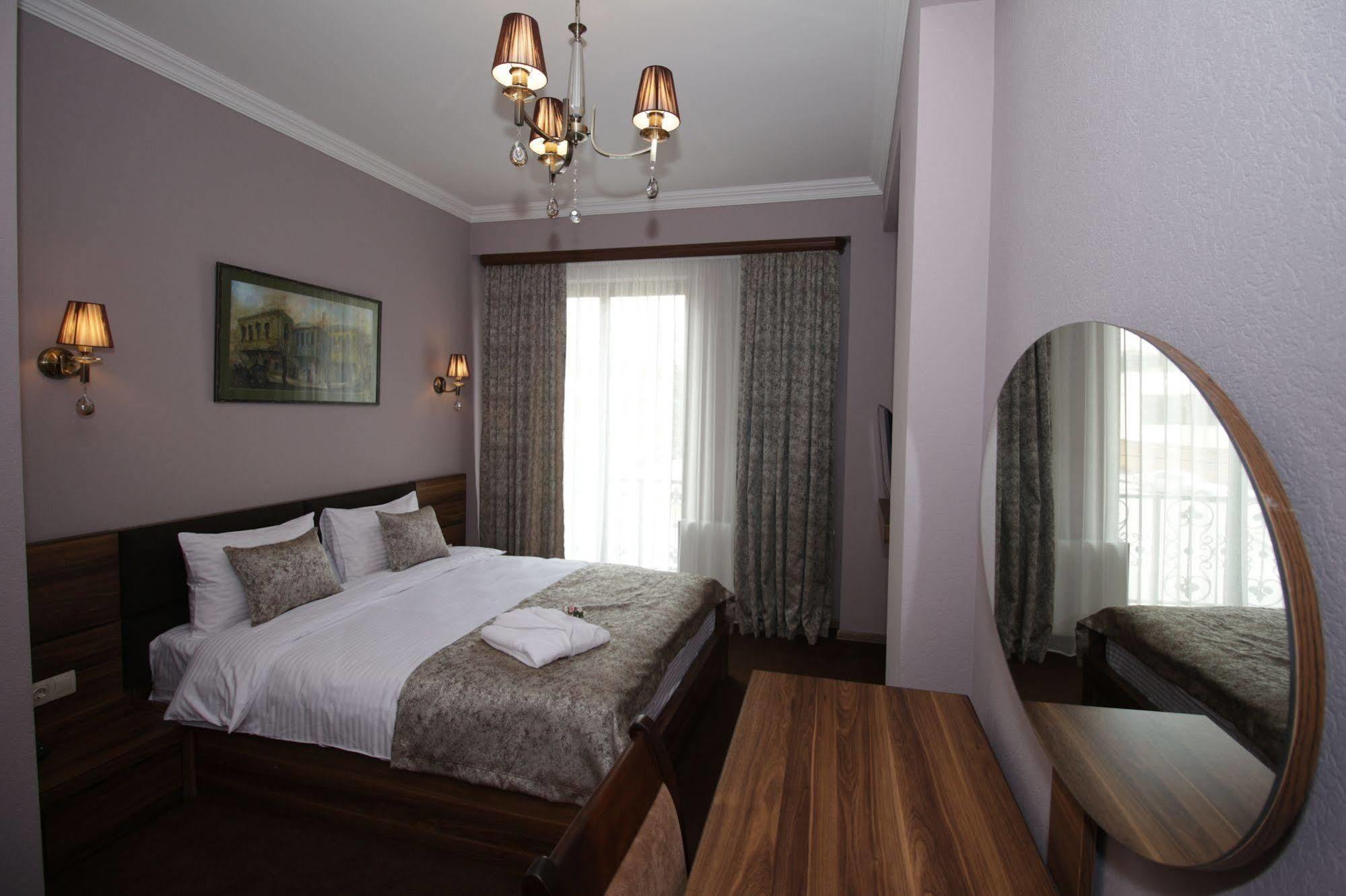 Hotel Pushkin Тбилиси Экстерьер фото